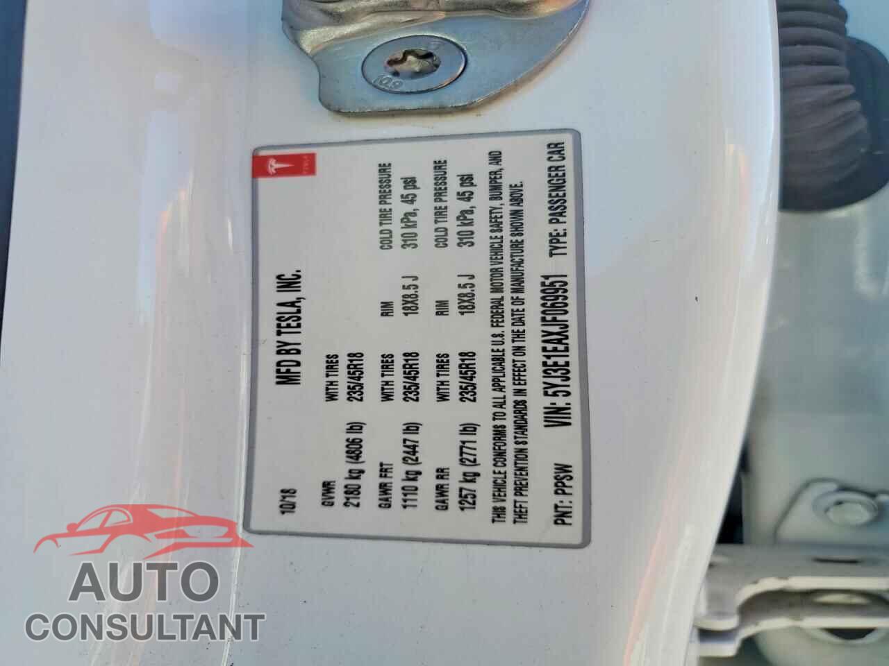 TESLA MODEL 3 2018 - 5YJ3E1EAXJF069951
