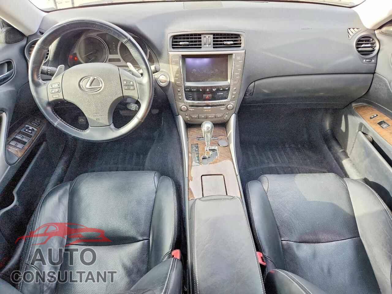 LEXUS IS 2009 - JTHCK262092028828
