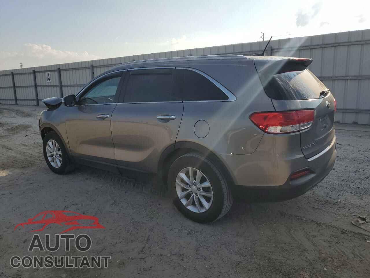 KIA SORENTO 2017 - 5XYPG4A35HG287786