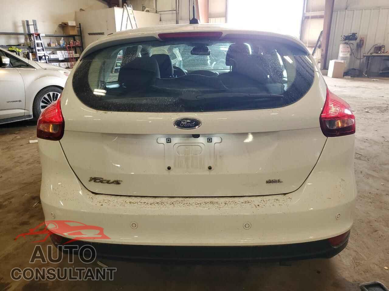 FORD FOCUS 2017 - 1FADP3M22HL243996