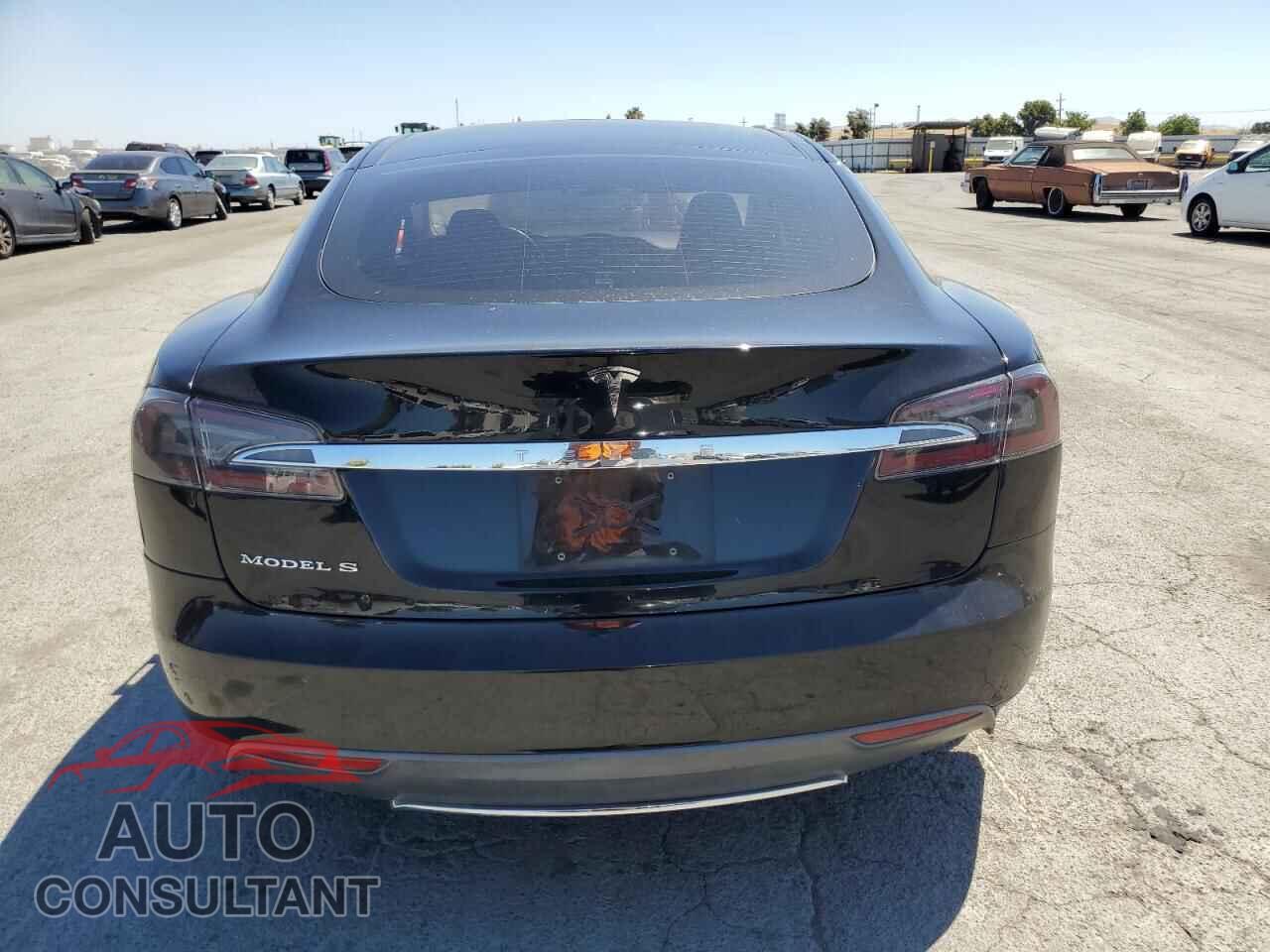 TESLA MODEL S 2013 - 5YJSA1CG1DFP09208