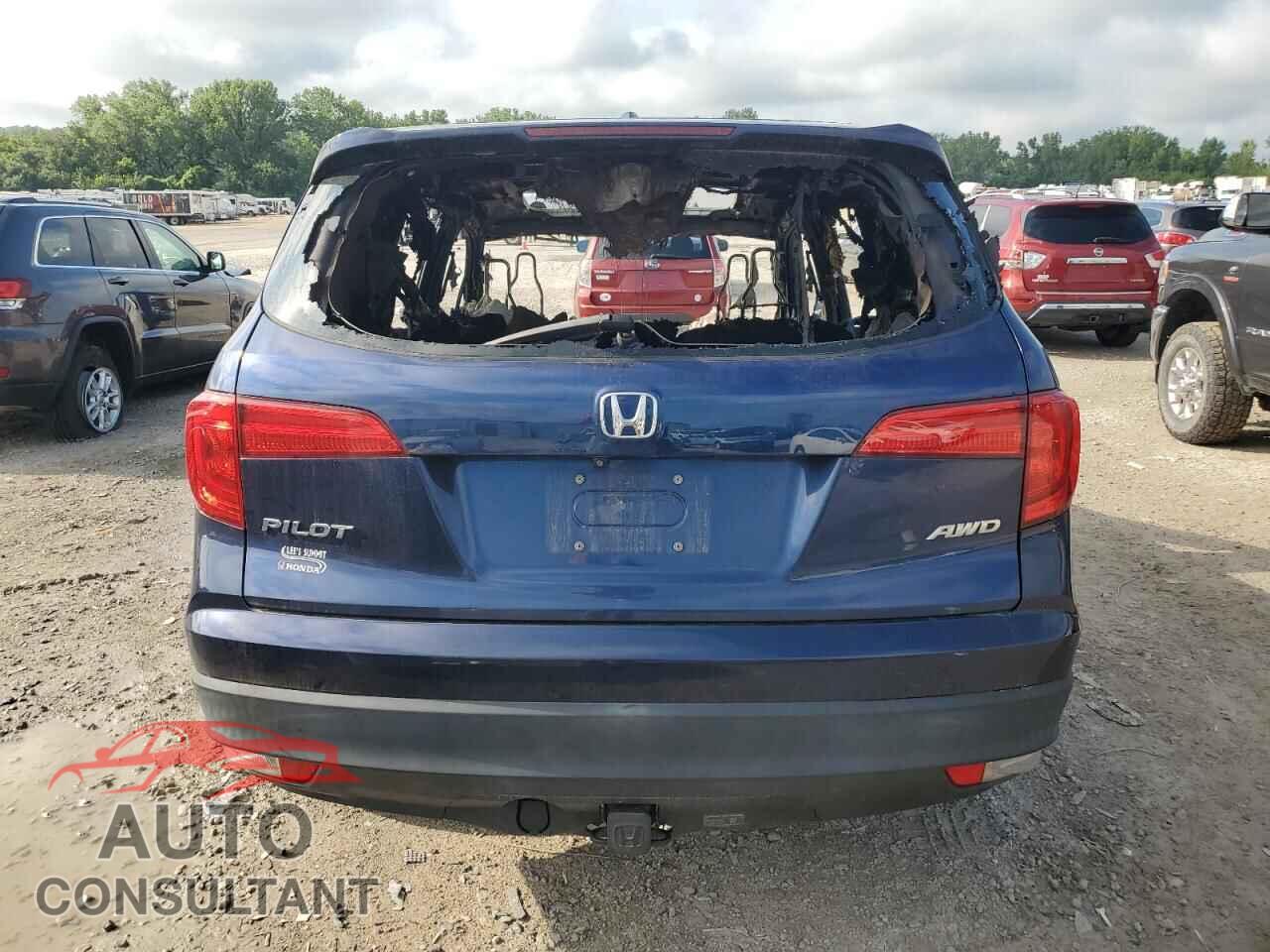 HONDA PILOT 2017 - 5FNYF6H52HB071122
