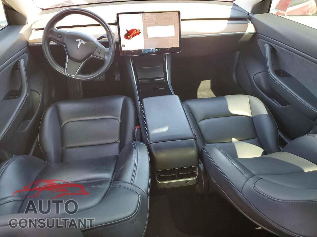 TESLA MODEL 3 2019 - 5YJ3E1EB7KF192083