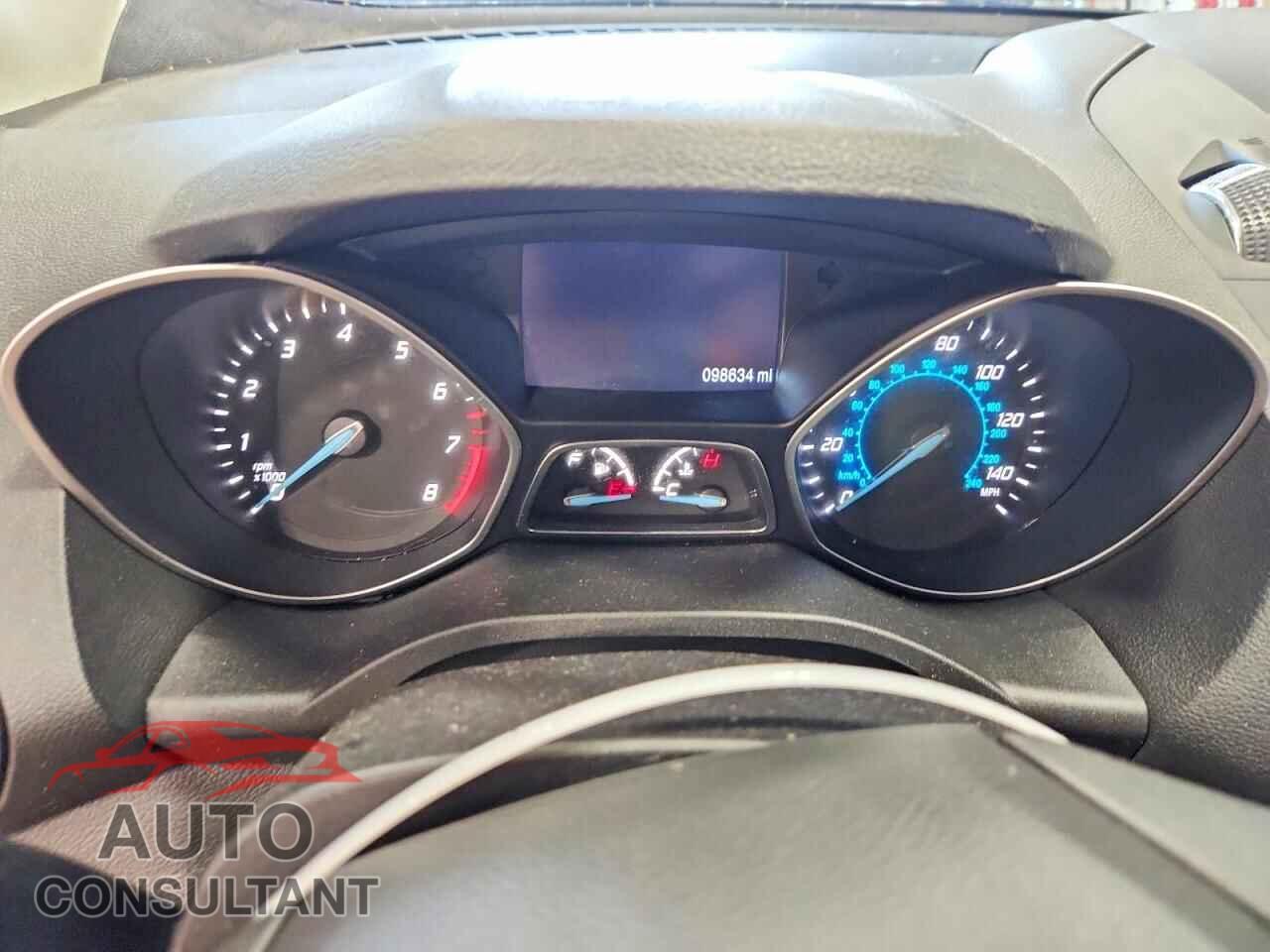 FORD ESCAPE 2015 - 1FMCU9G96FUB37239