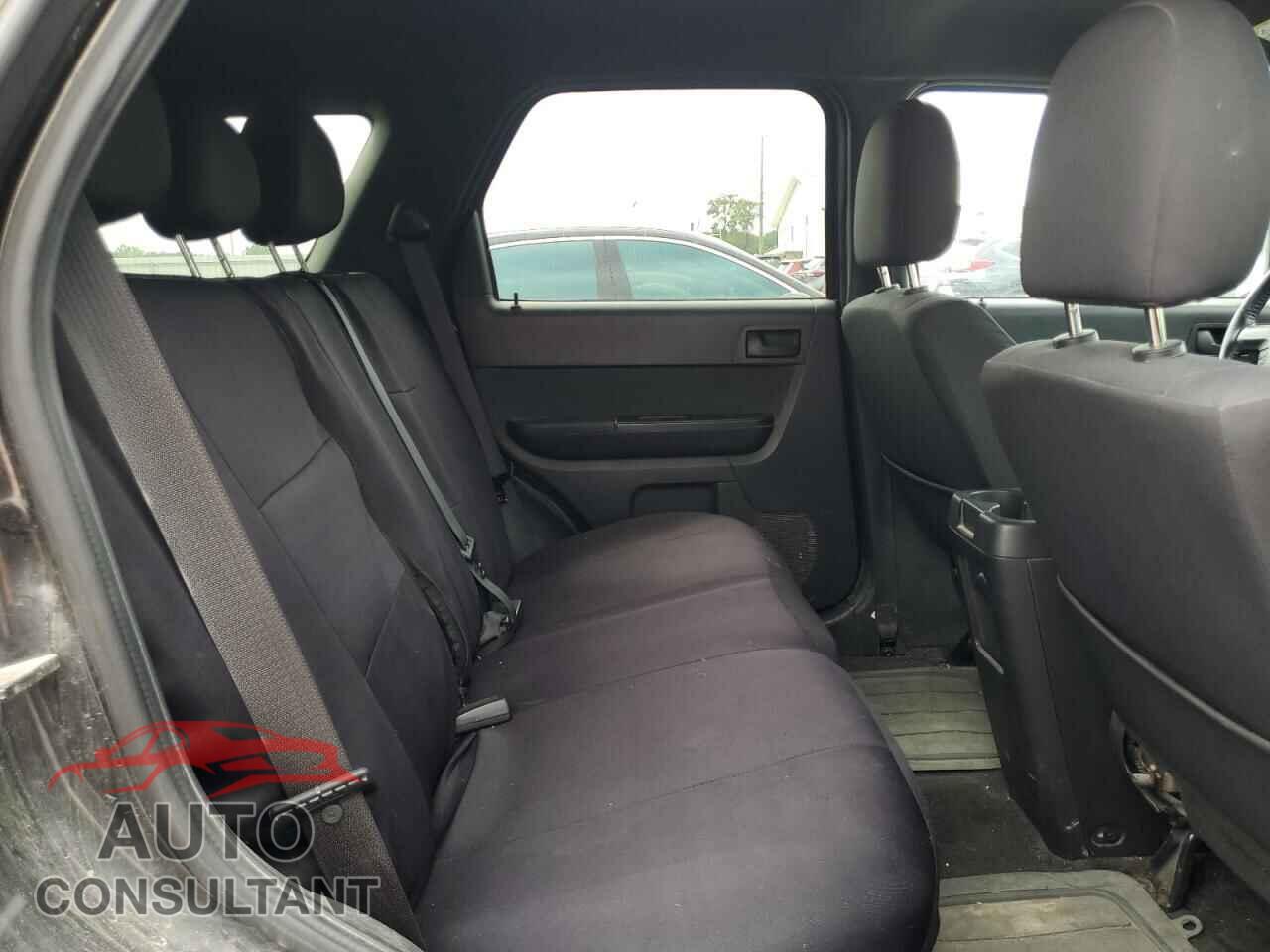 FORD ESCAPE 2011 - 1FMCU9DG2BKA62127