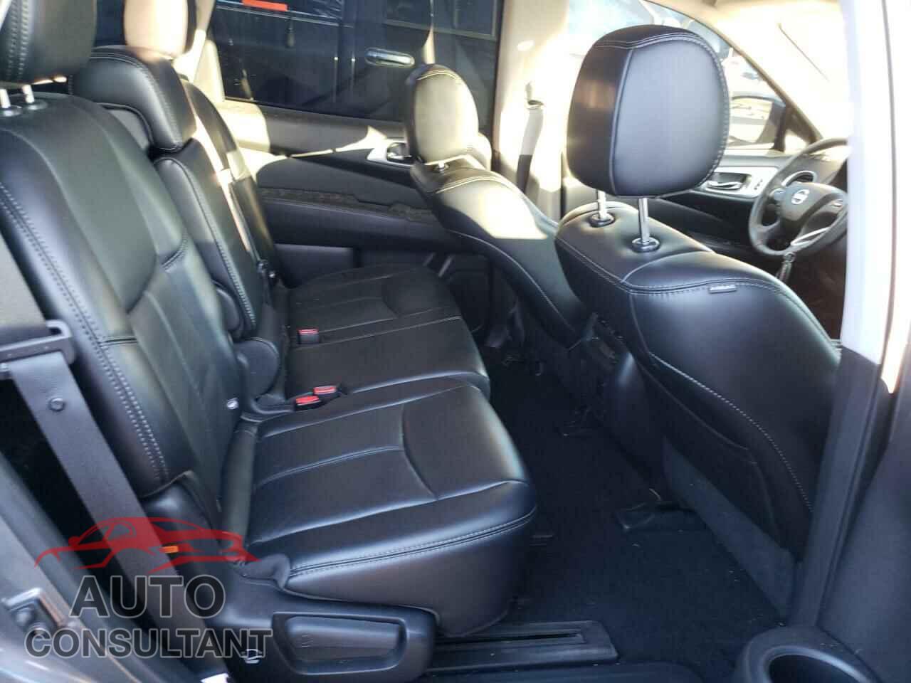 NISSAN PATHFINDER 2017 - 5N1DR2MN4HC698062