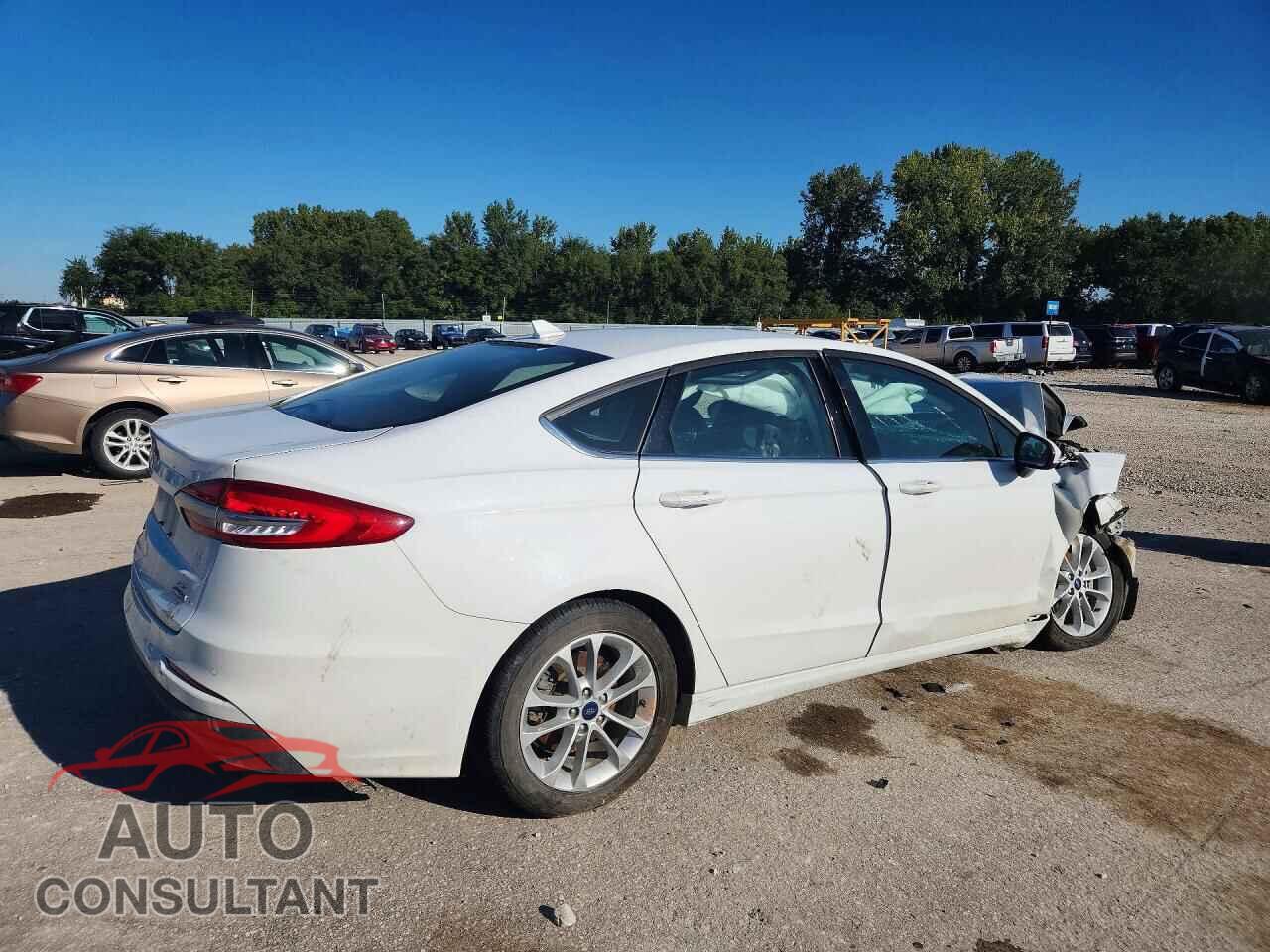 FORD FUSION 2020 - 3FA6P0LU8LR150968