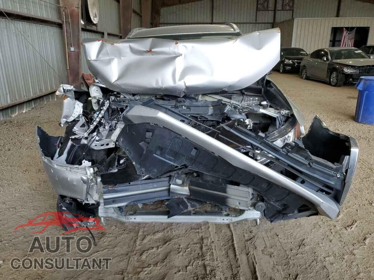 MITSUBISHI OUTLANDER 2018 - JA4AD3A34JZ044805