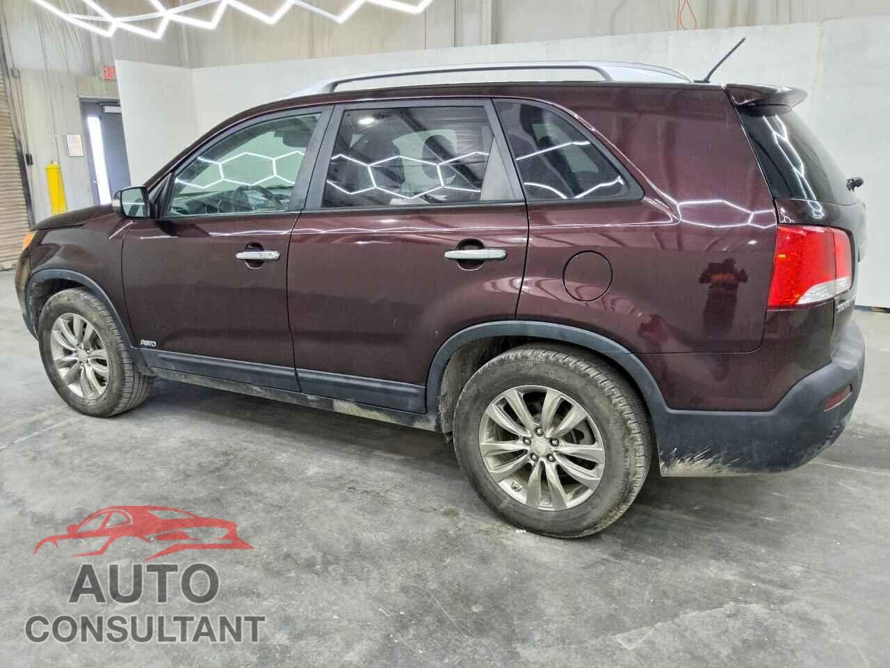 KIA SORENTO 2011 - 5XYKUDA25BG044982