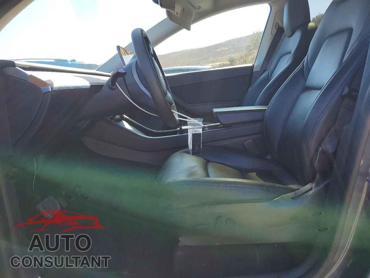 TESLA MODEL Y 2020 - 5YJYGDEF9LF023916