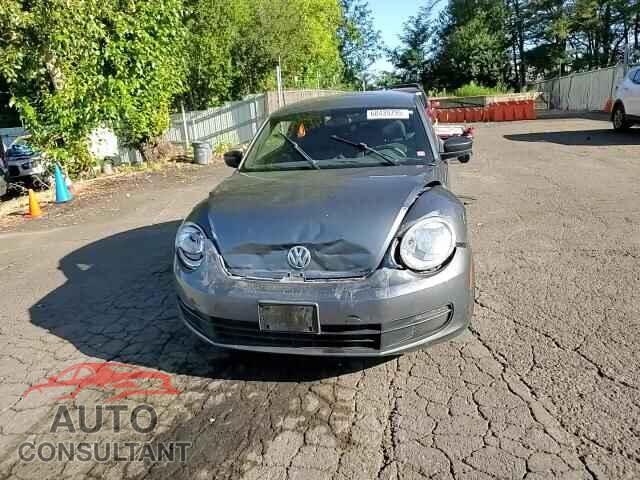 VOLKSWAGEN BEETLE 2014 - 3VWFP7AT7EM624726