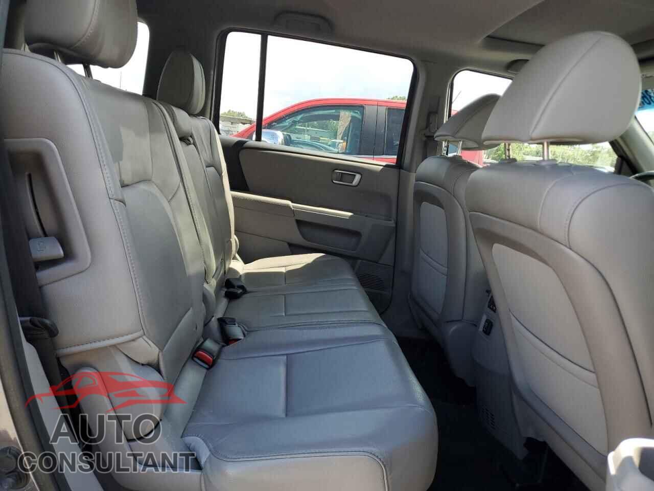 HONDA PILOT 2014 - 5FNYF3H53EB002420
