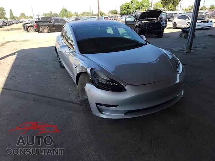 TESLA MODEL 3 2018 - 5YJ3E1EA0JF007037