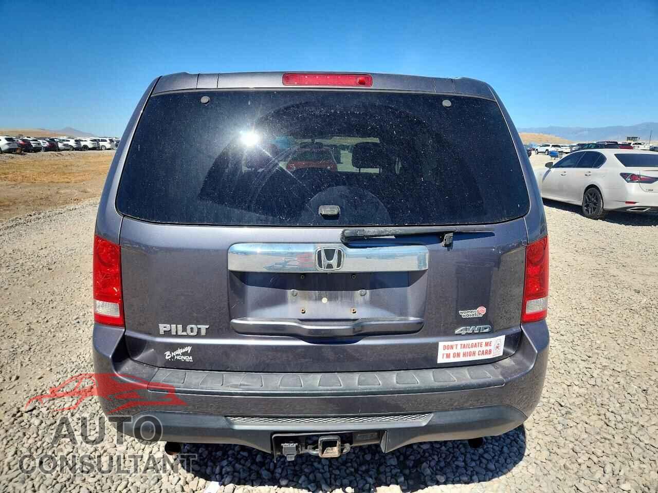 HONDA PILOT 2015 - 5FNYF4H2XFB031023
