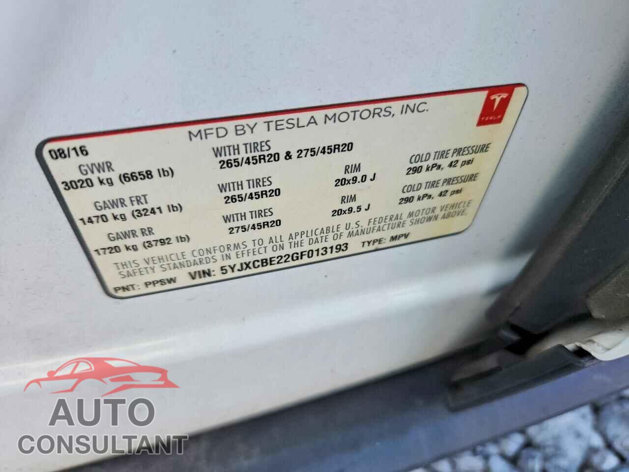 TESLA MODEL X 2016 - 5YJXCBE22GF013193