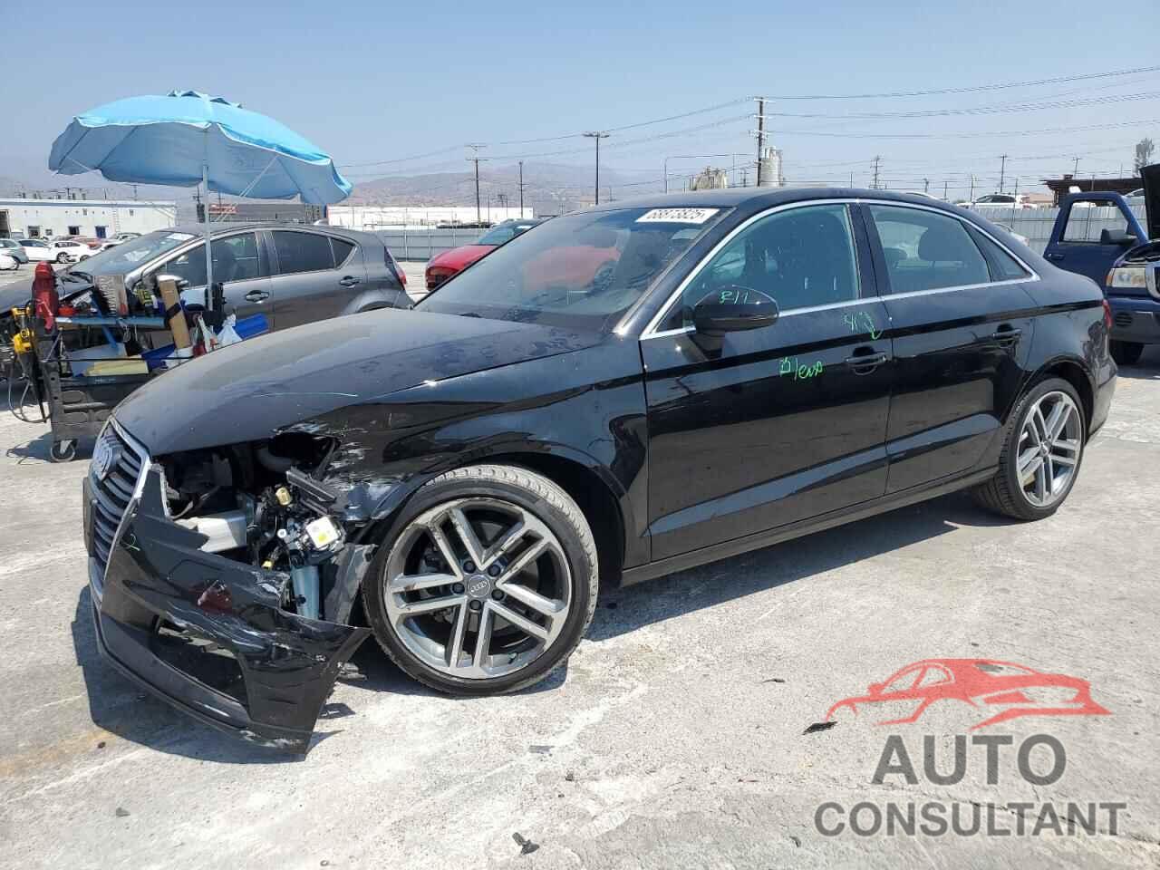 AUDI A3 2019 - WAUAUGFF6KA074966