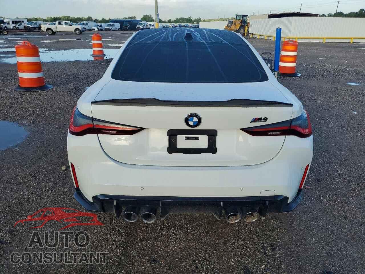 BMW M4 2024 - WBS33AZ01RCP09893
