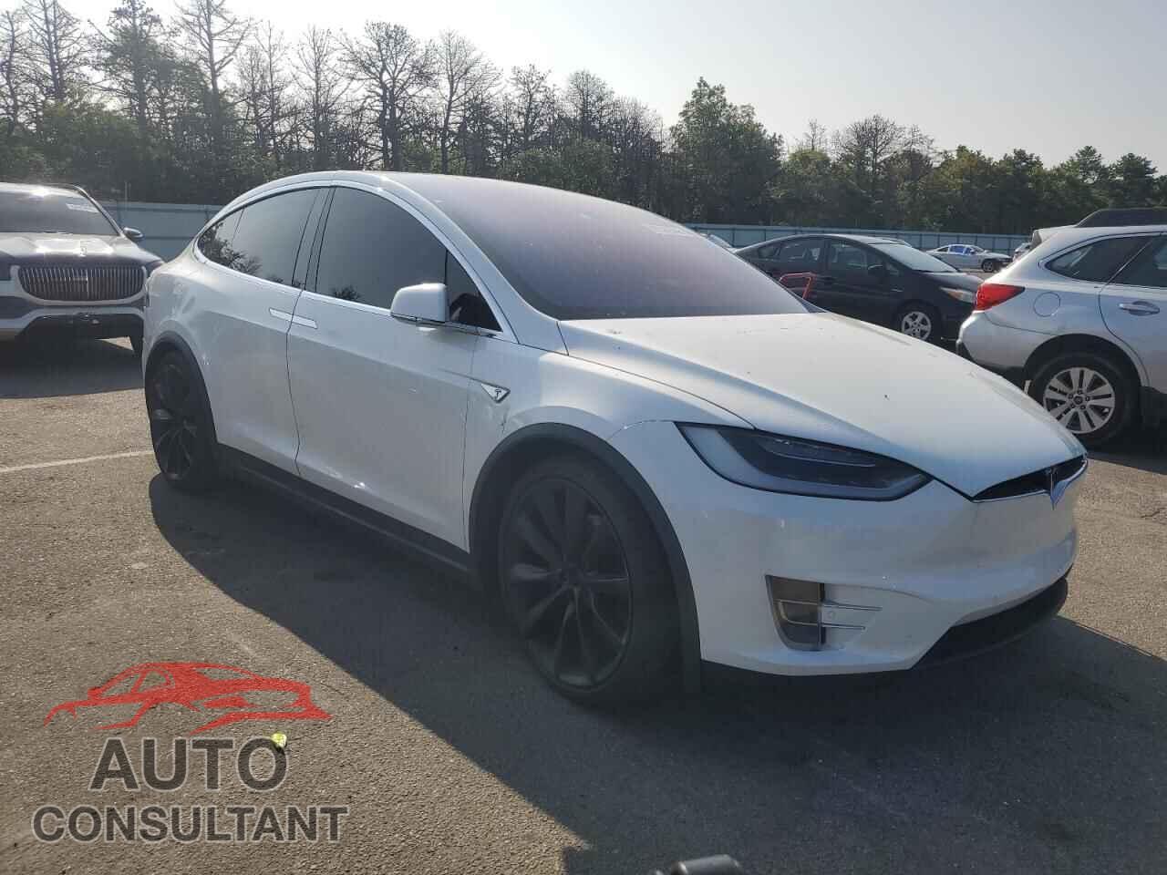 TESLA MODEL X 2016 - 5YJXCBE22GF008219