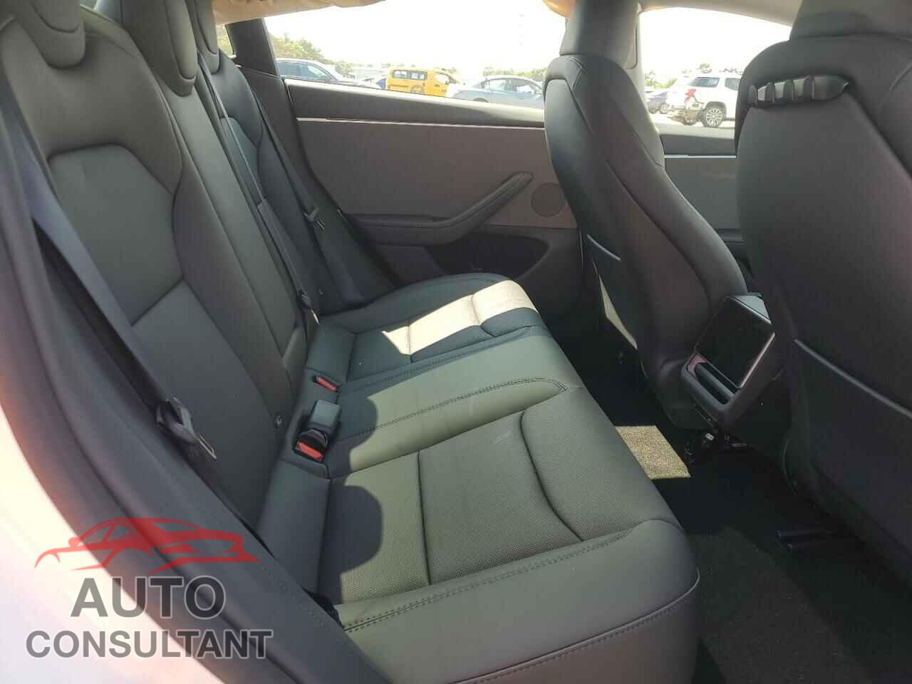 TESLA MODEL 3 2025 - 5YJ3E1EA9SF041401