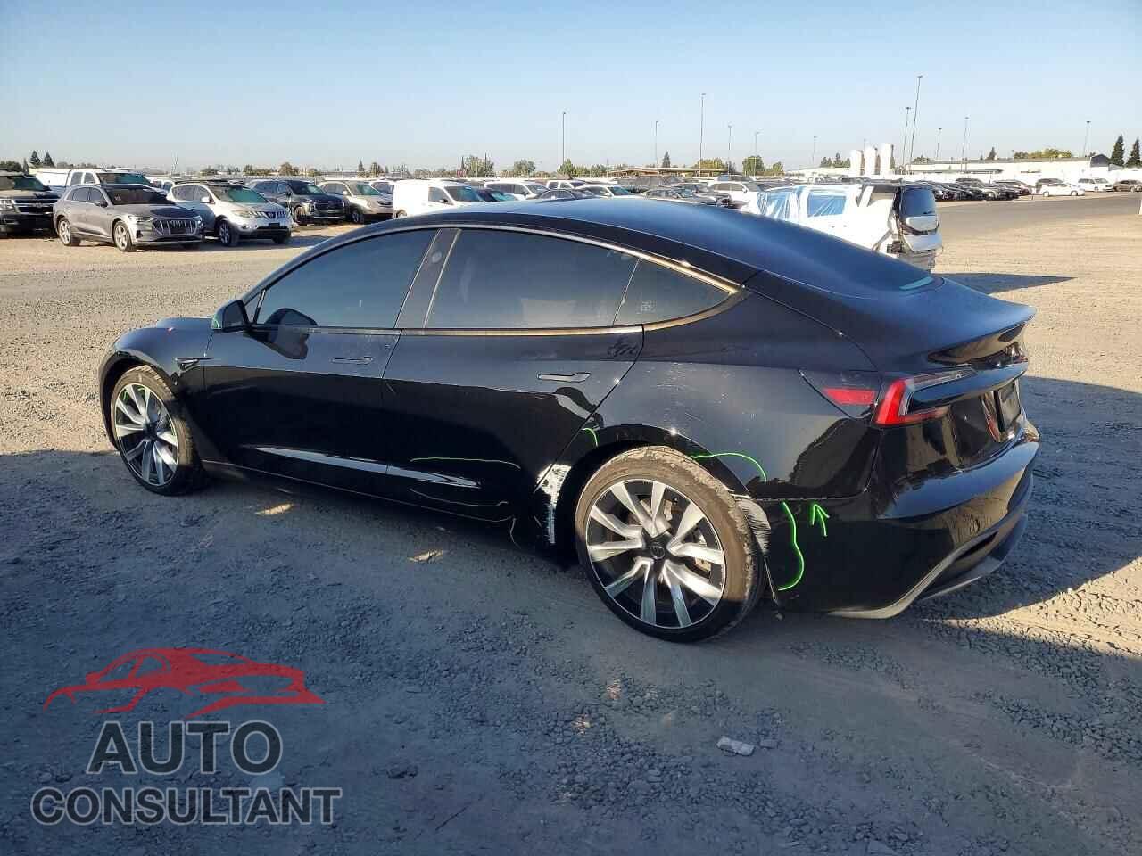 TESLA MODEL 3 2024 - 5YJ3E1EA9RF847555