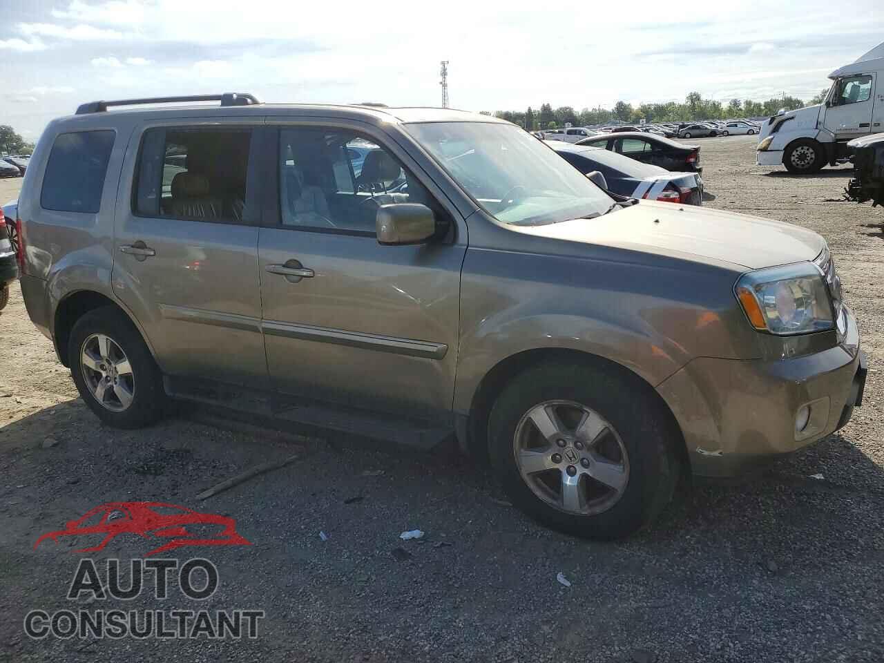 HONDA PILOT 2011 - 5FNYF4H53BB501025