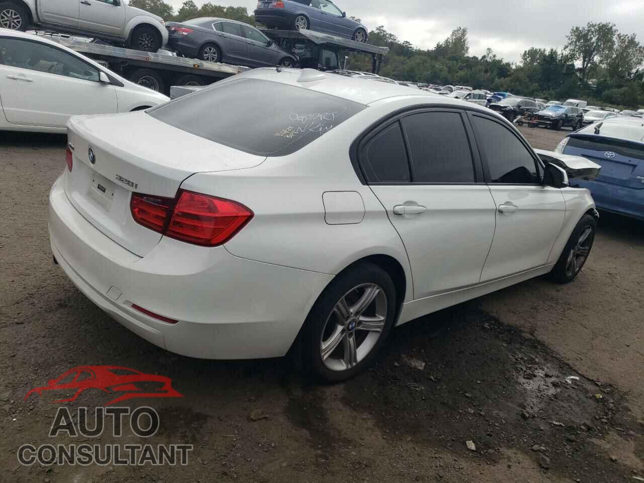 BMW 3 SERIES 2013 - WBA3B5C56DF590278