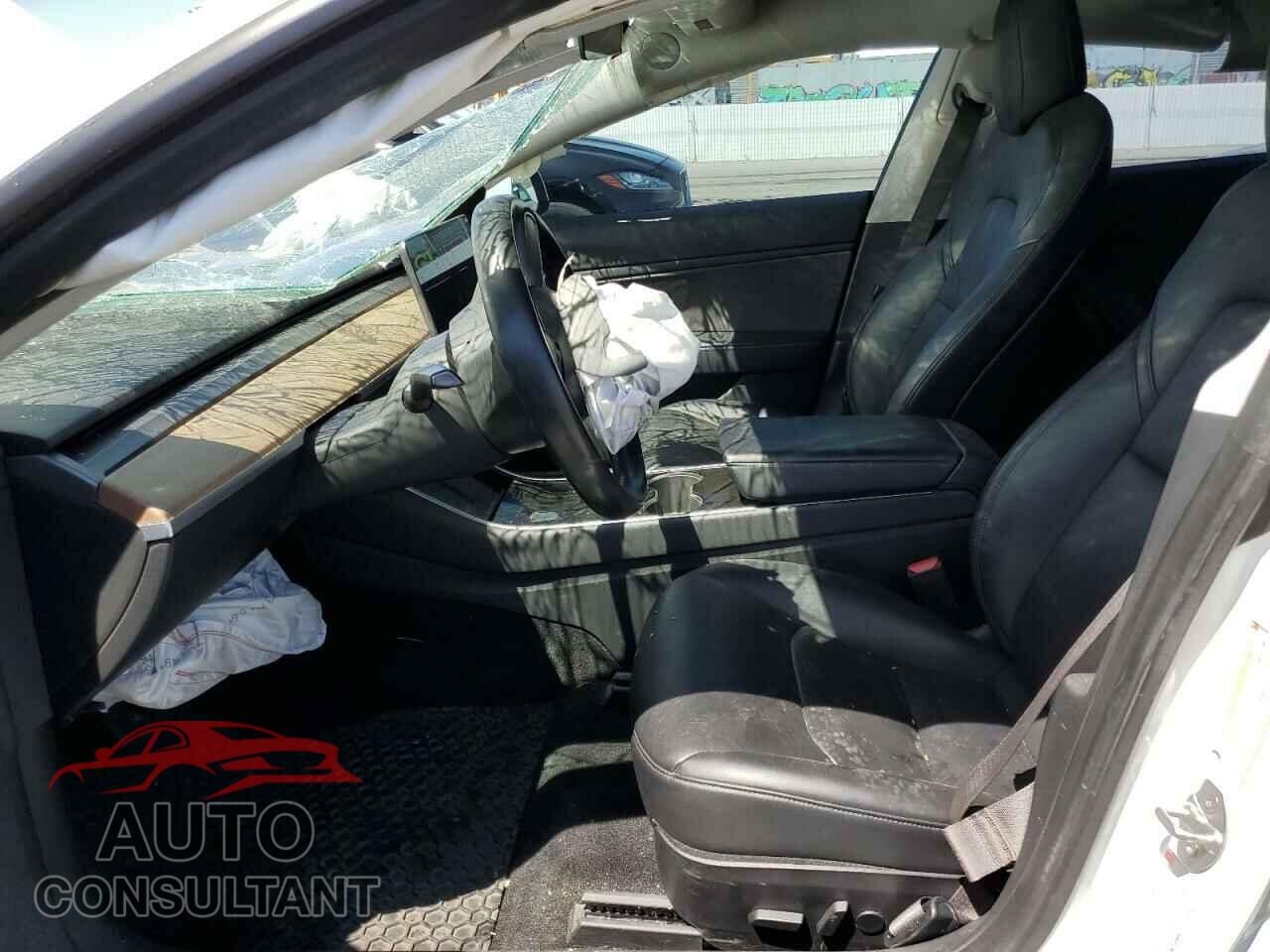 TESLA MODEL 3 2018 - 5YJ3E1EA8JF039556