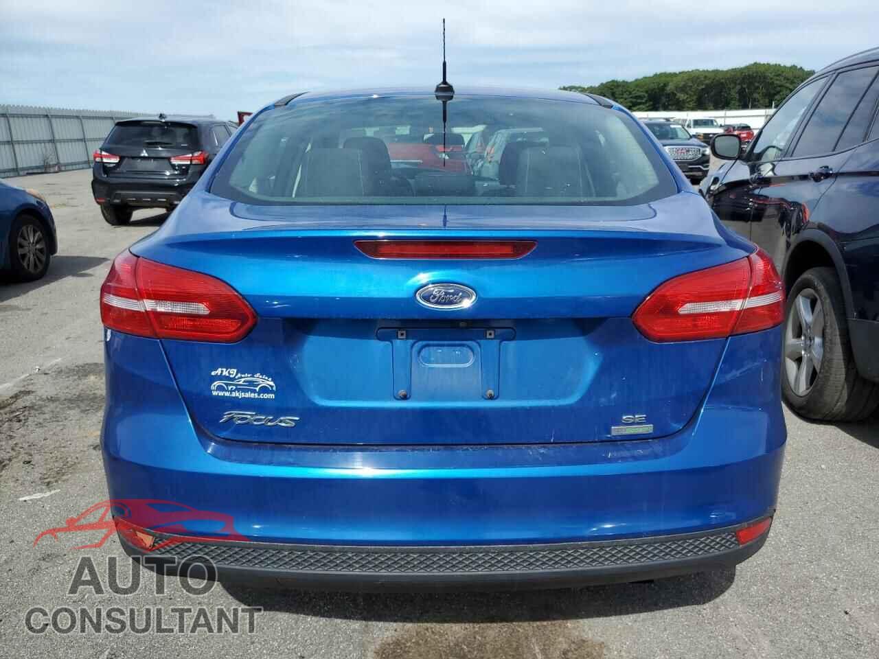 FORD FOCUS 2018 - 1FADP3FE9JL200124