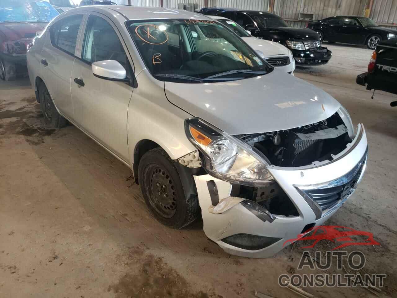 NISSAN VERSA 2017 - 3N1CN7AP9HL828858