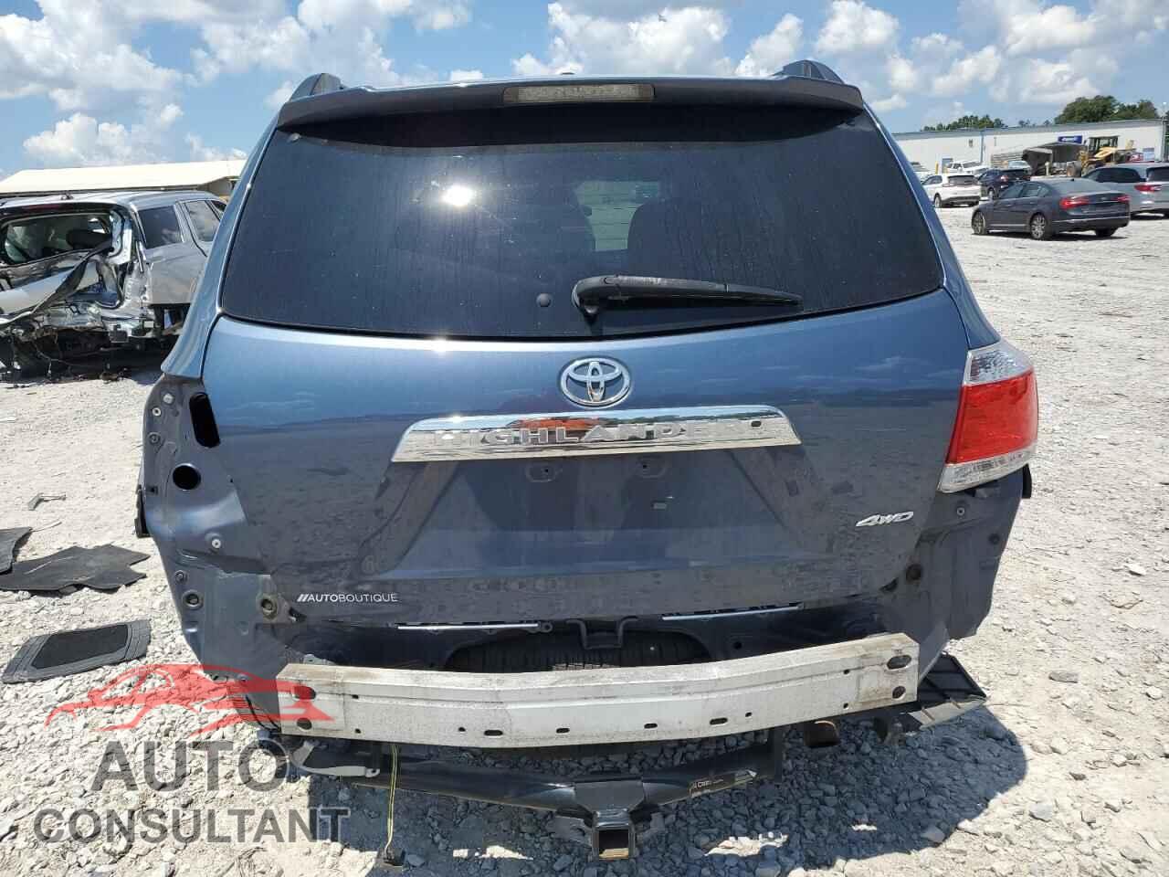 TOYOTA HIGHLANDER 2013 - 5TDBK3EH8DS270552