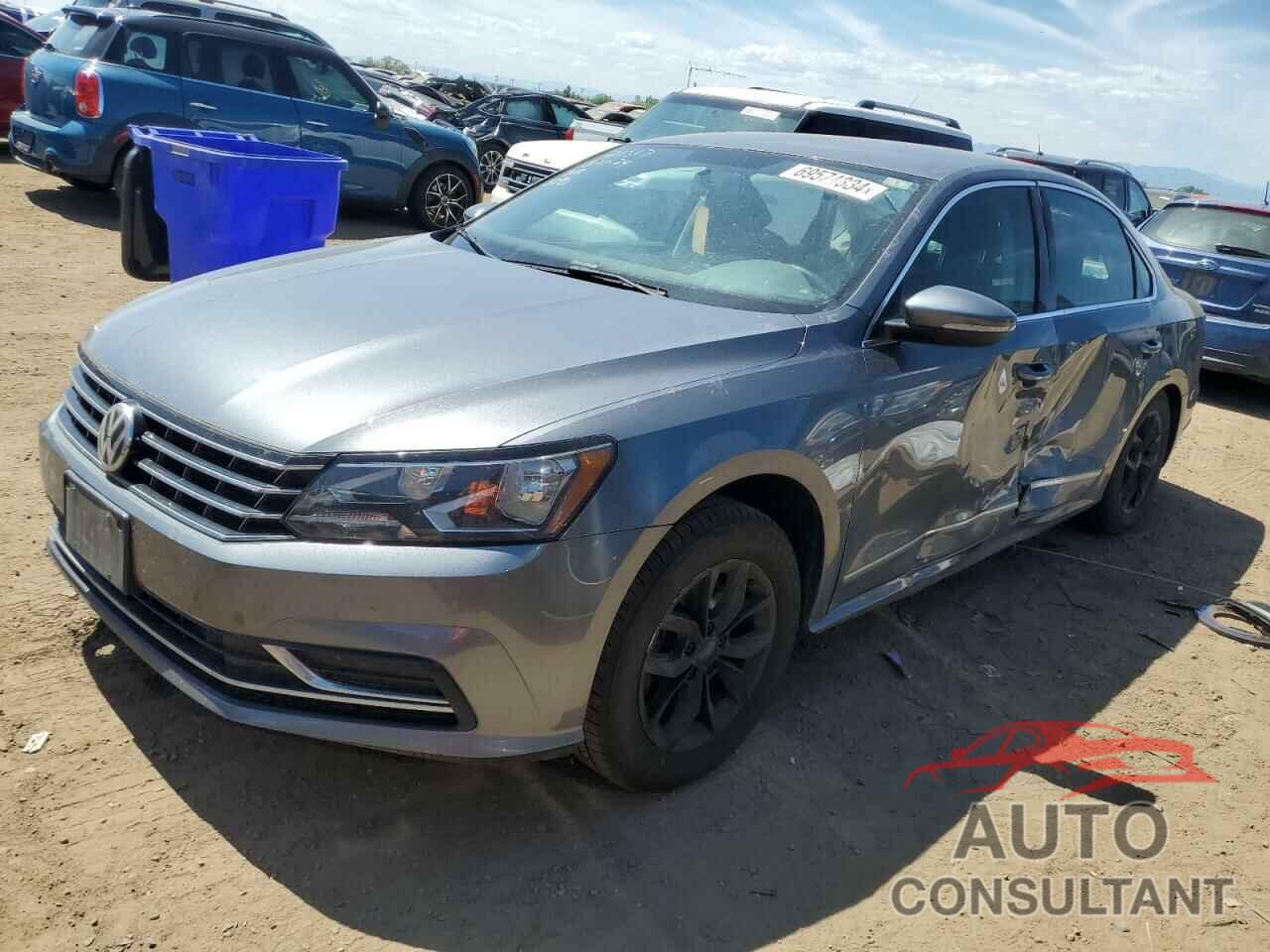 VOLKSWAGEN PASSAT 2017 - 1VWAT7A34HC008770