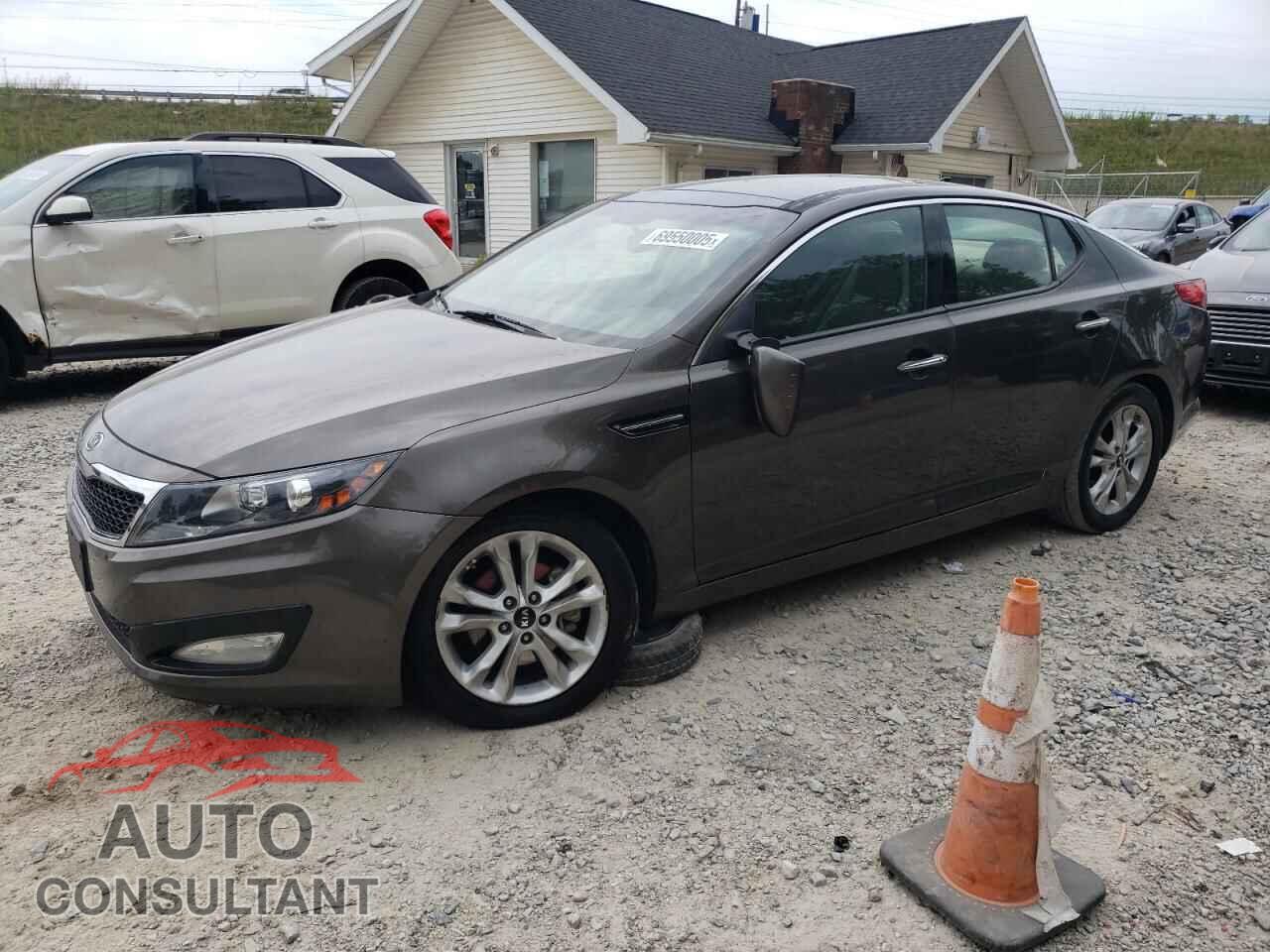 KIA OPTIMA 2011 - KNAGN4A77B5057060