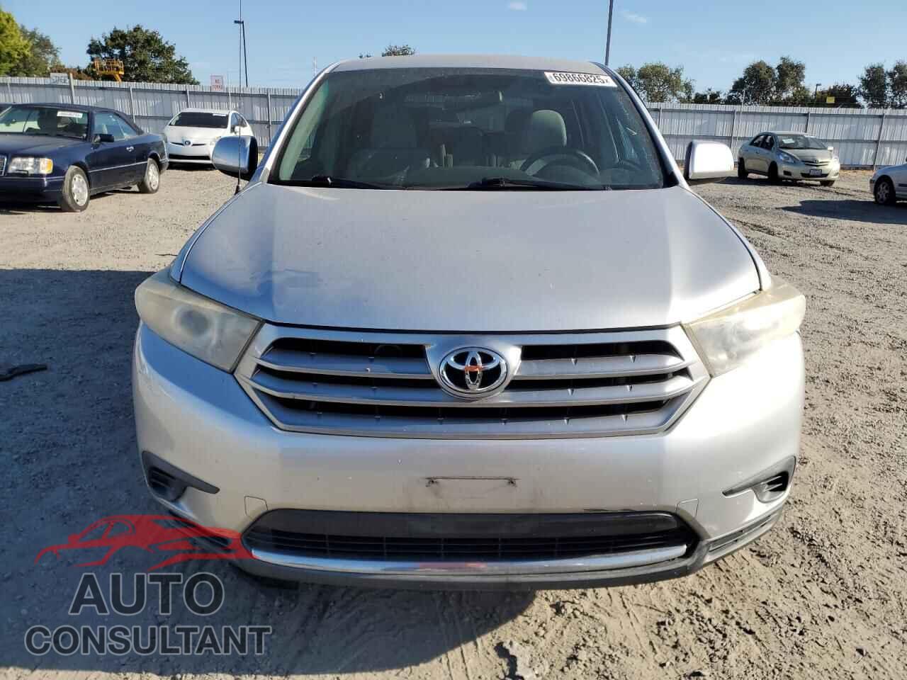 TOYOTA HIGHLANDER 2011 - 5TDZK3EH2BS038105