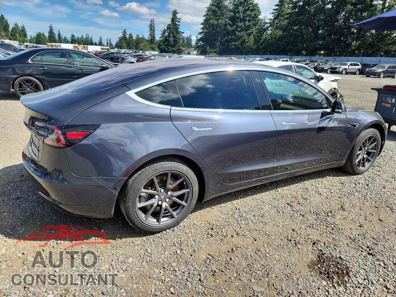 TESLA MODEL 3 2018 - 5YJ3E1EA0JF018877