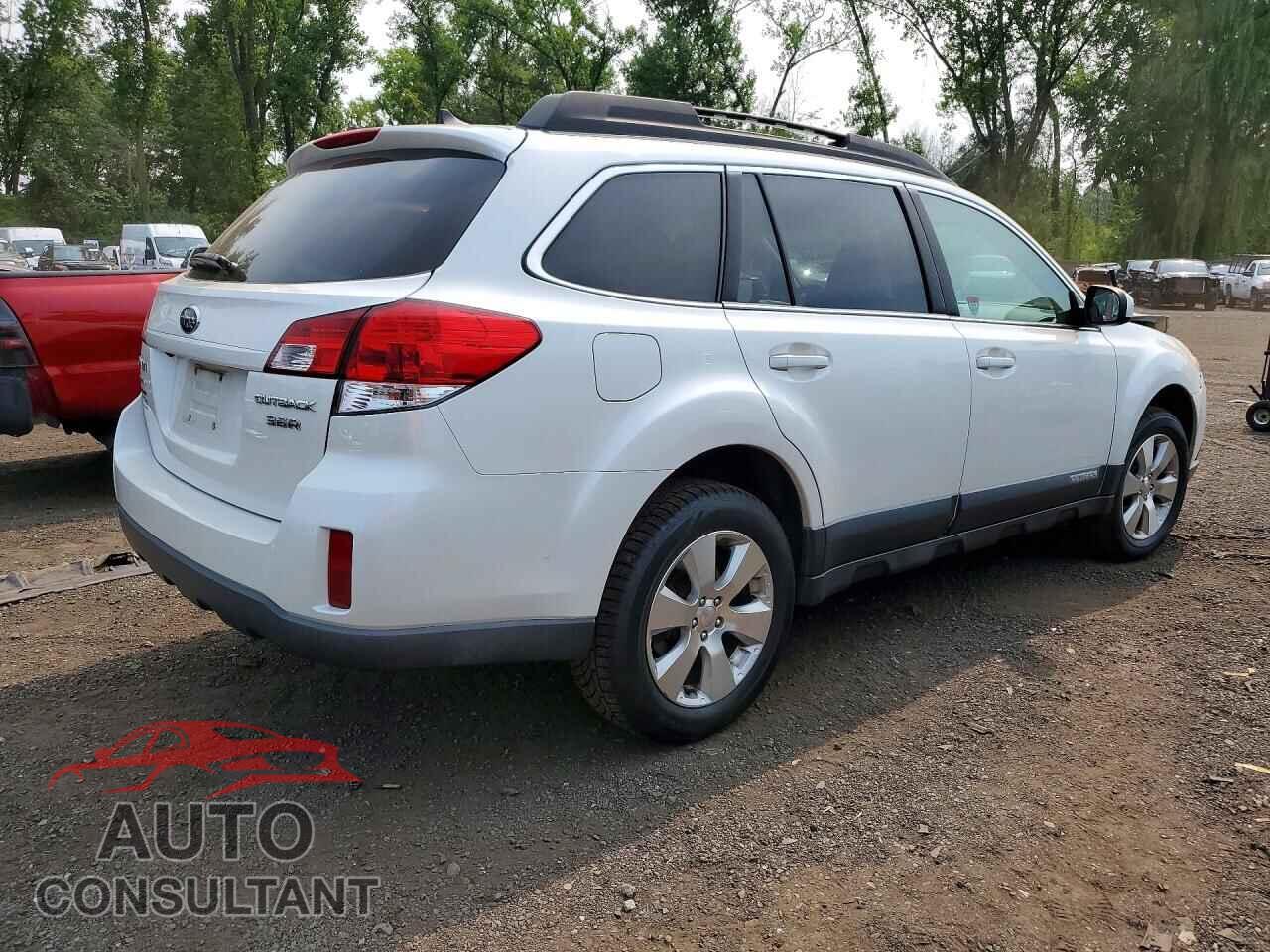 SUBARU OUTBACK 2011 - 4S4BRDLC8B2323100