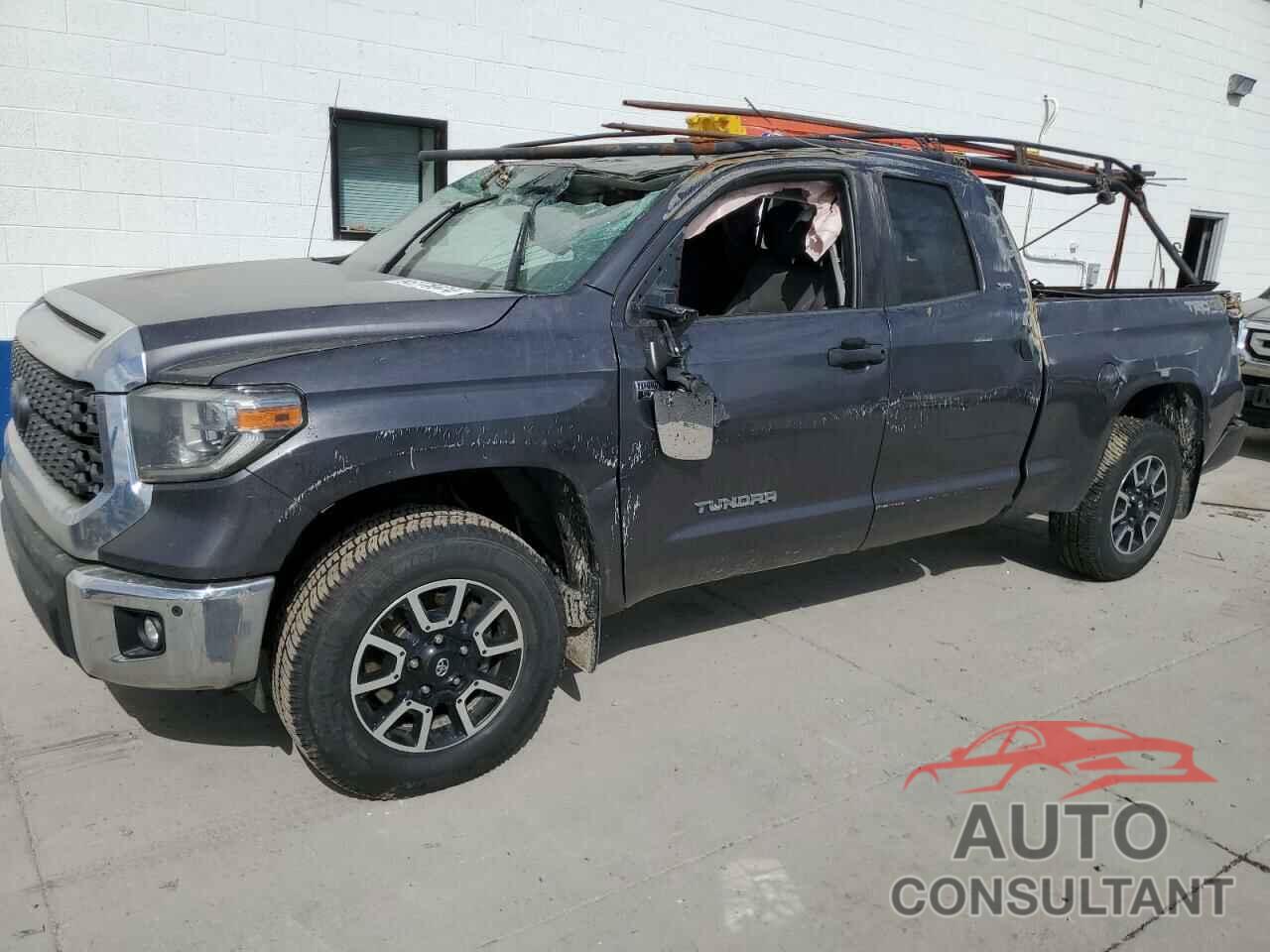 TOYOTA TUNDRA 2018 - 5TFUY5F16JX712254