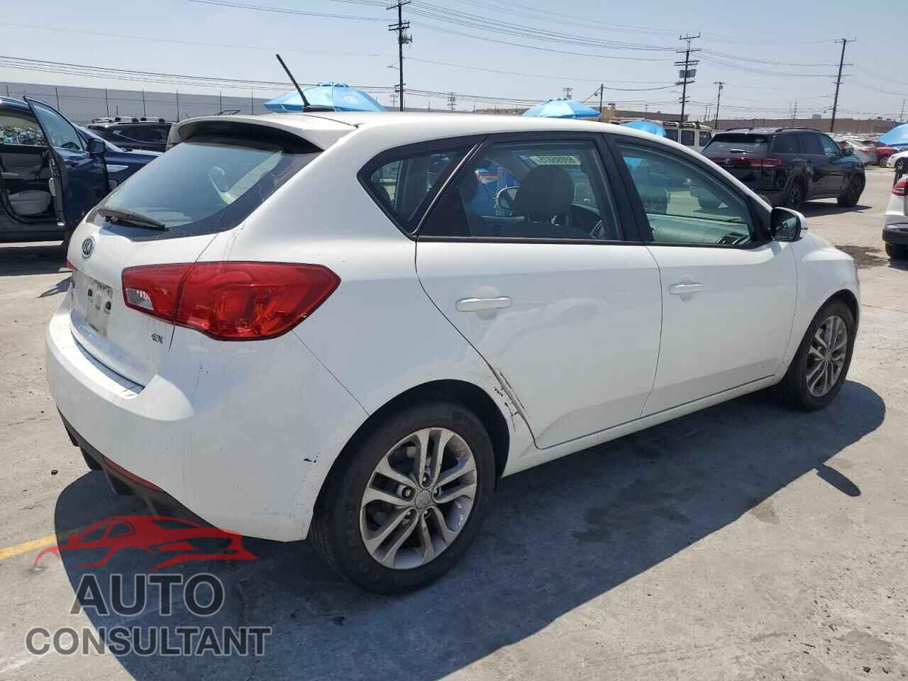 KIA FORTE 2011 - KNAFU5A24B5425266