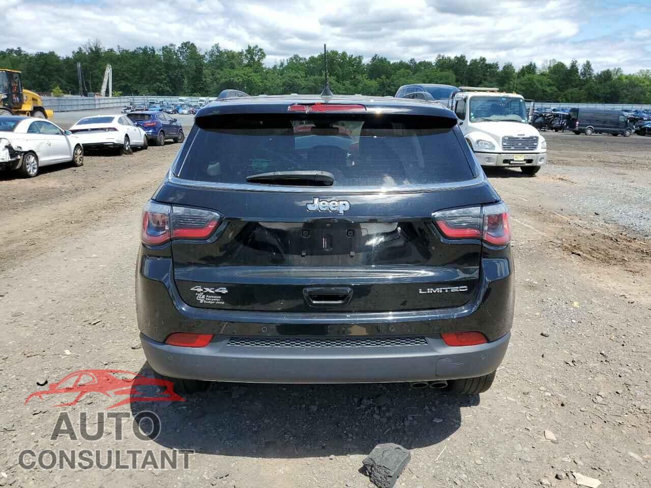 JEEP COMPASS 2018 - 3C4NJDCB8JT341299