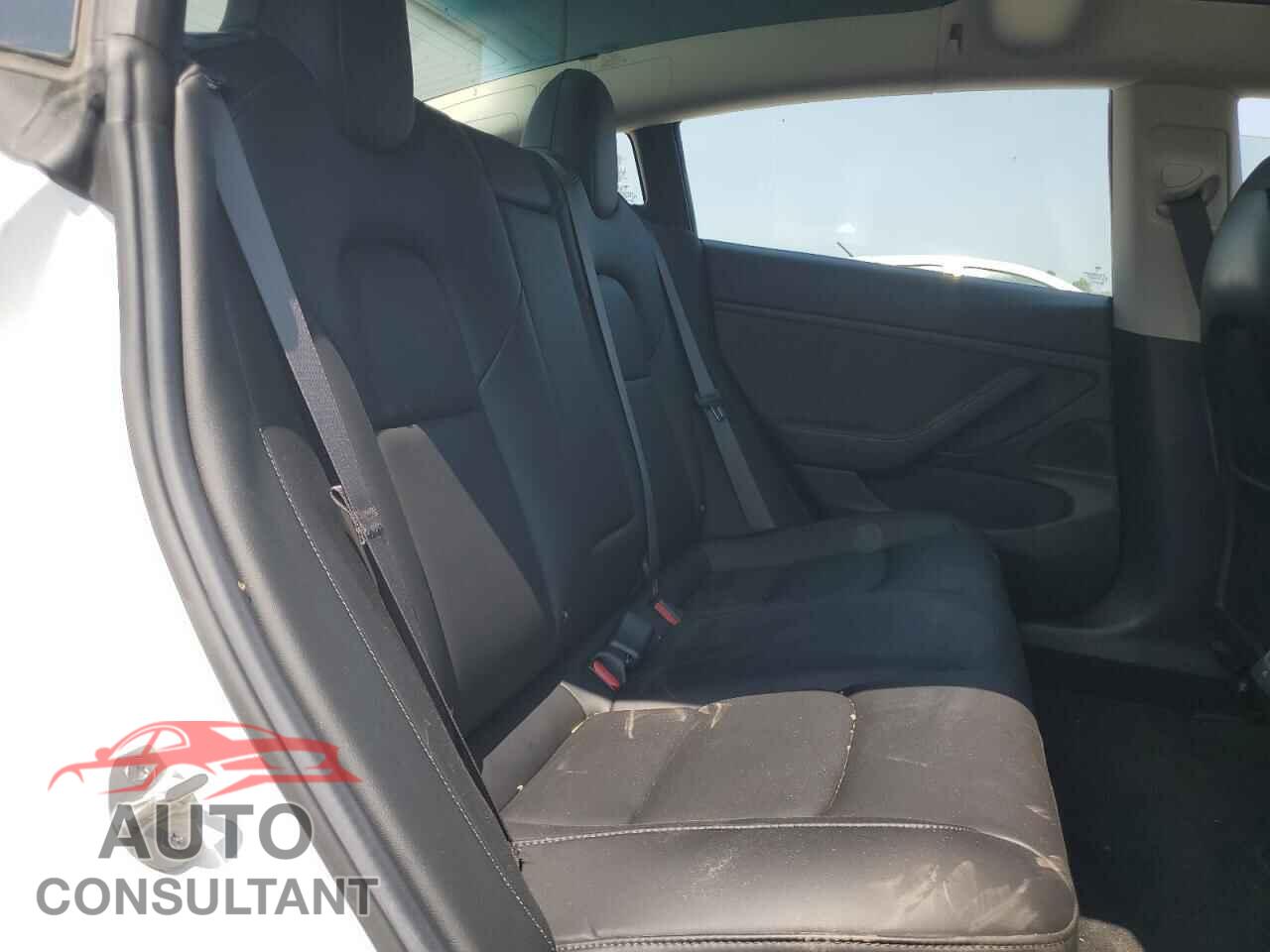 TESLA MODEL 3 2018 - 5YJ3E1EB7JF107810