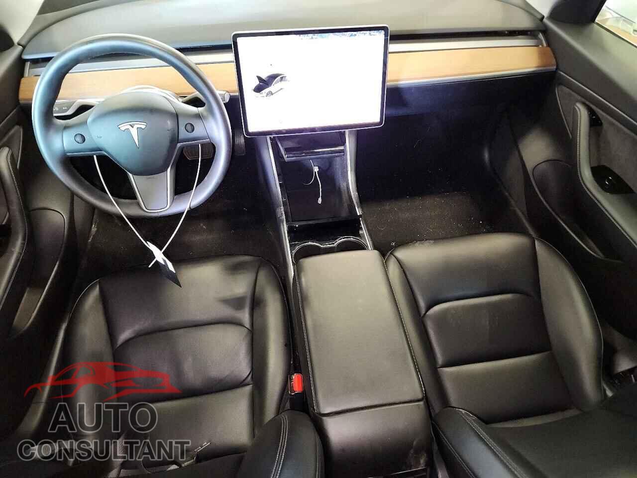 TESLA MODEL 3 2020 - 5YJ3E1EA5LF808582