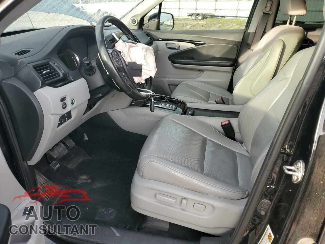HONDA PILOT 2016 - 5FNYF6H09GB045314