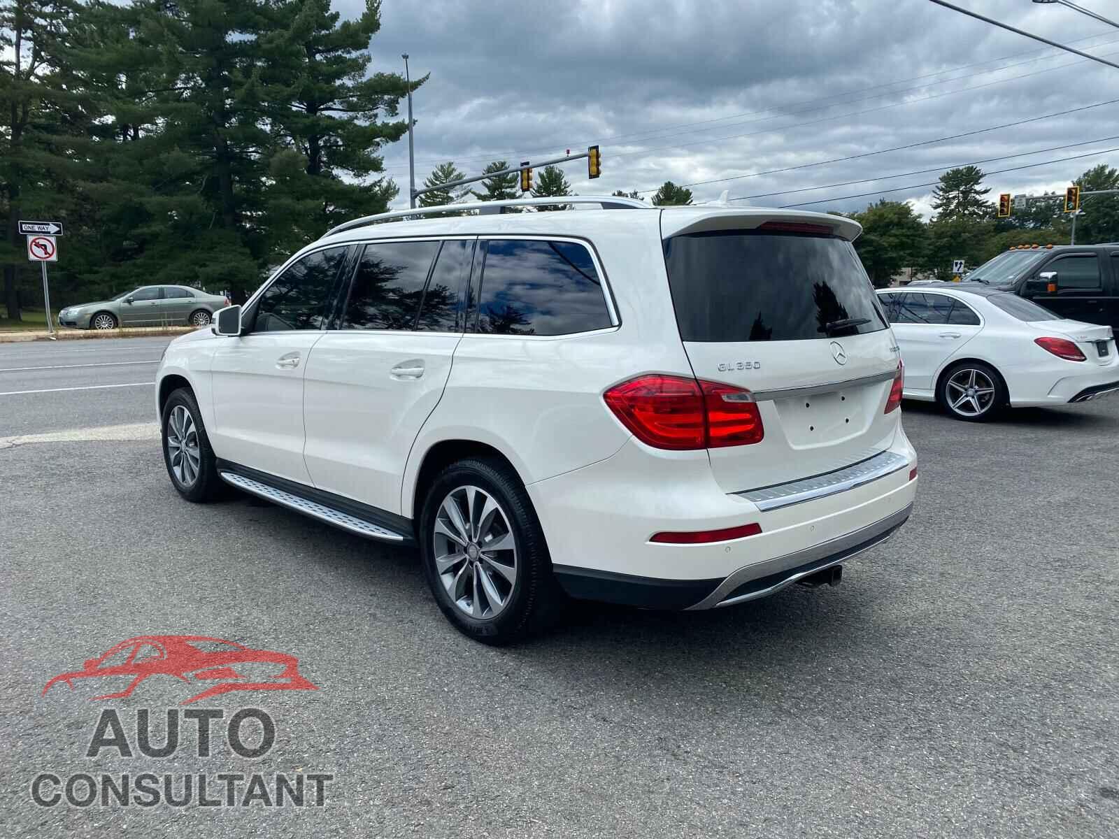 MERCEDES-BENZ GL-CLASS 2016 - 4JGDF2EE0GA670552