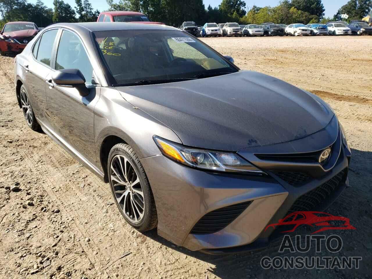 TOYOTA CAMRY 2018 - 4T1B11HK1JU522563