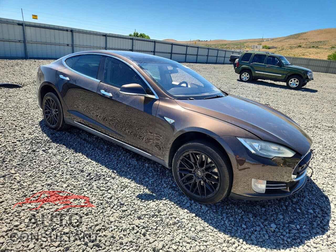 TESLA MODEL S 2014 - 5YJSA1H19EFP48618