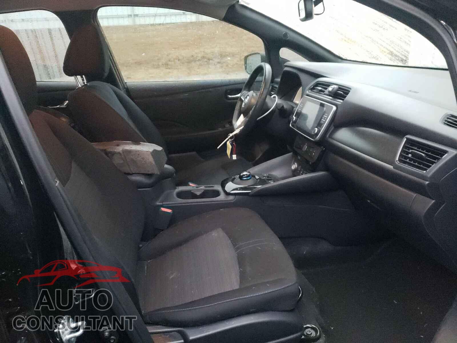NISSAN LEAF 2019 - 1N4BZ1CP8KC310448