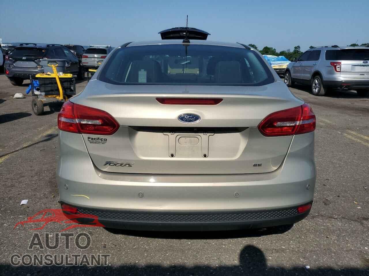 FORD FOCUS 2016 - 1FADP3F25GL256592