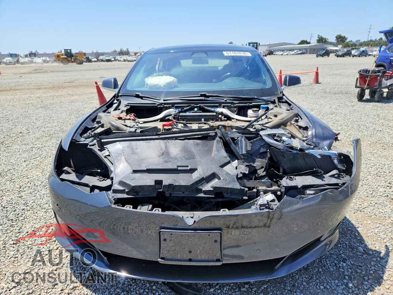 TESLA MODEL S 2016 - 5YJSA1E17GF170526