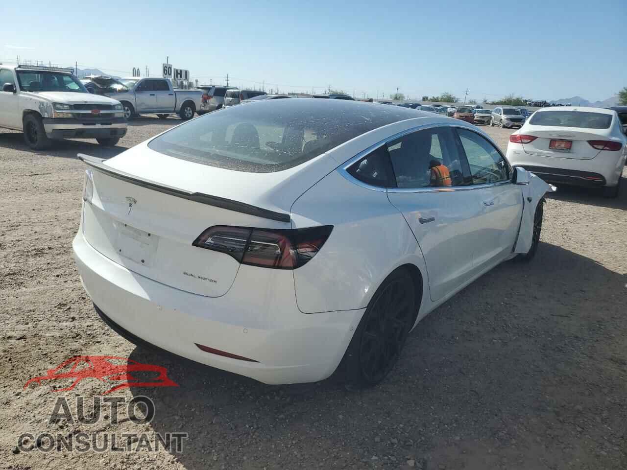TESLA MODEL 3 2018 - 5YJ3E1EB0JF088954