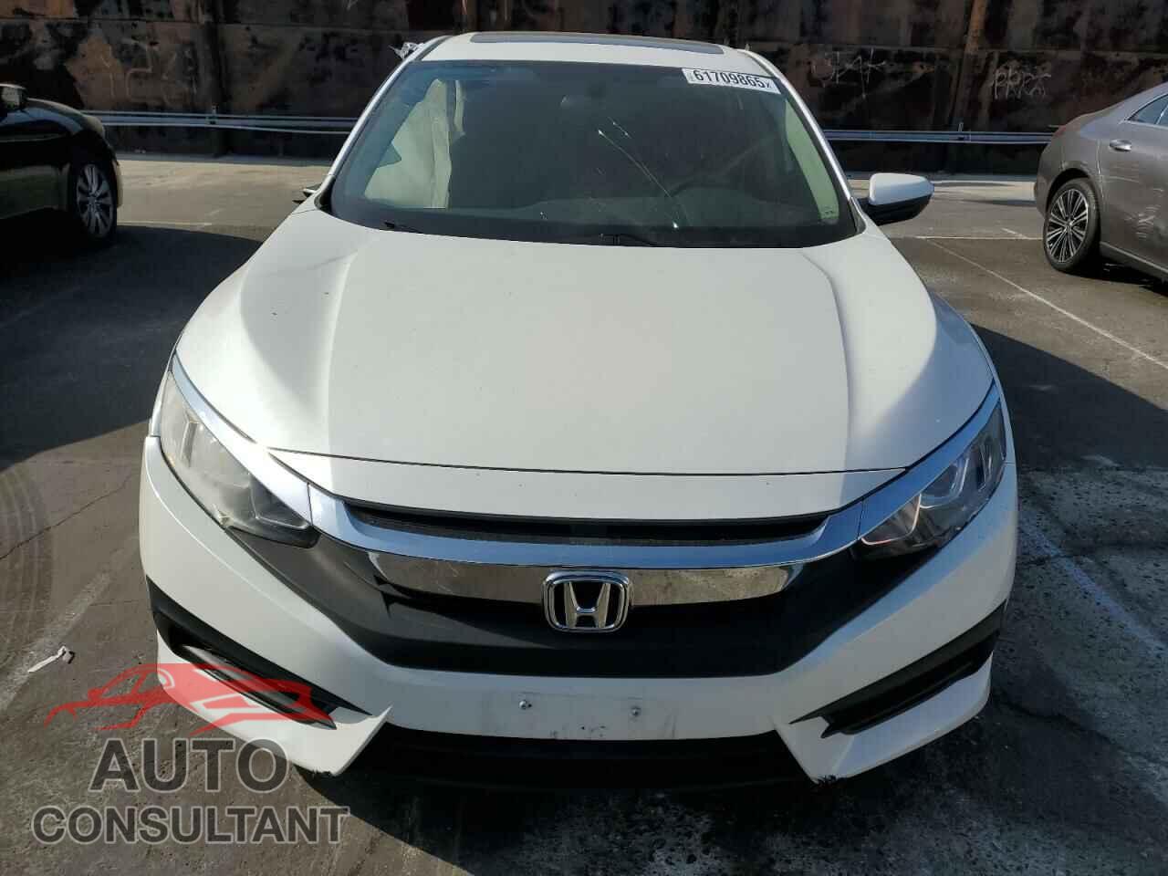 HONDA CIVIC 2017 - 2HGFC2F74HH577687