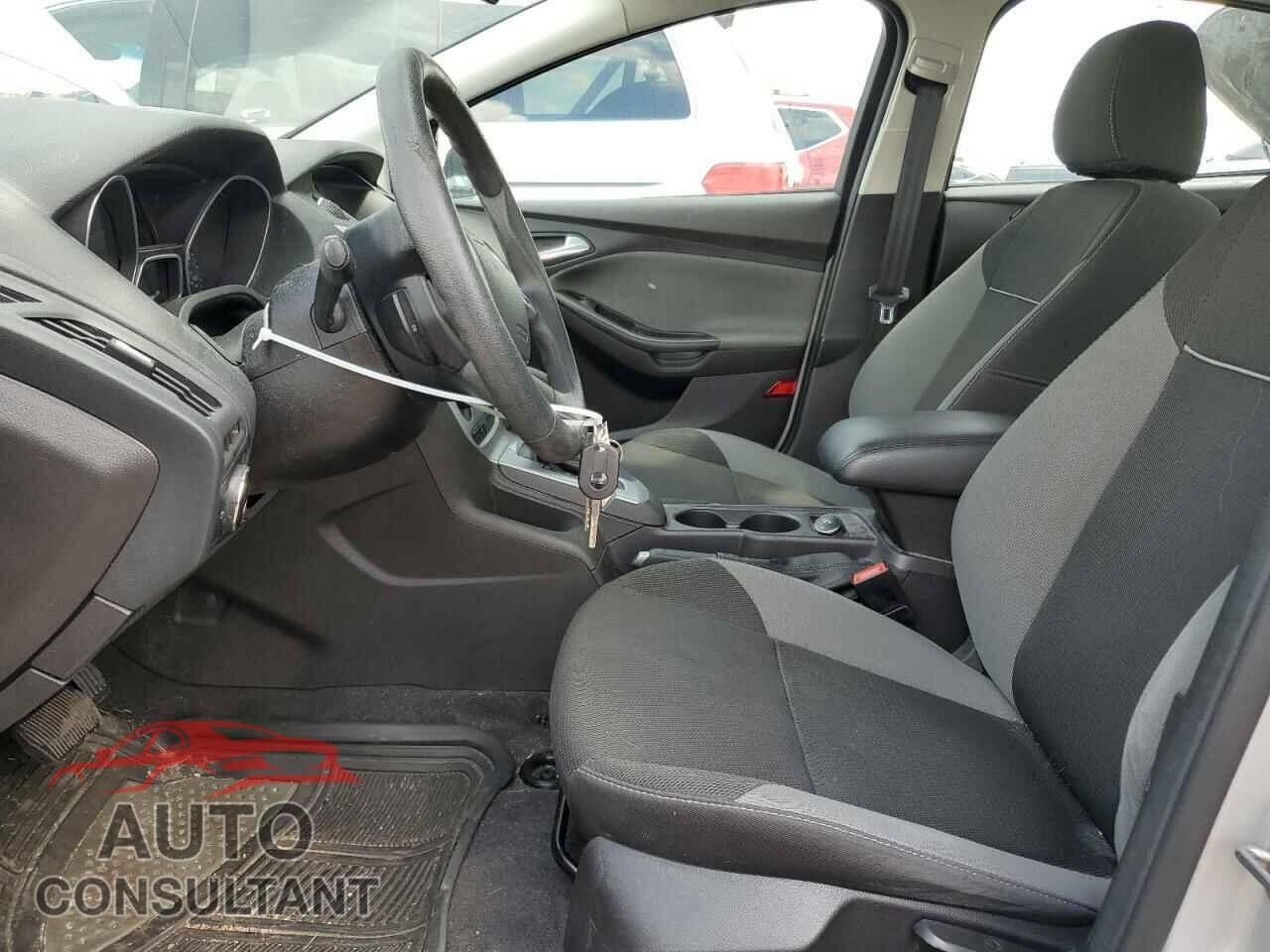 FORD FOCUS 2014 - 1FADP3F27EL275271